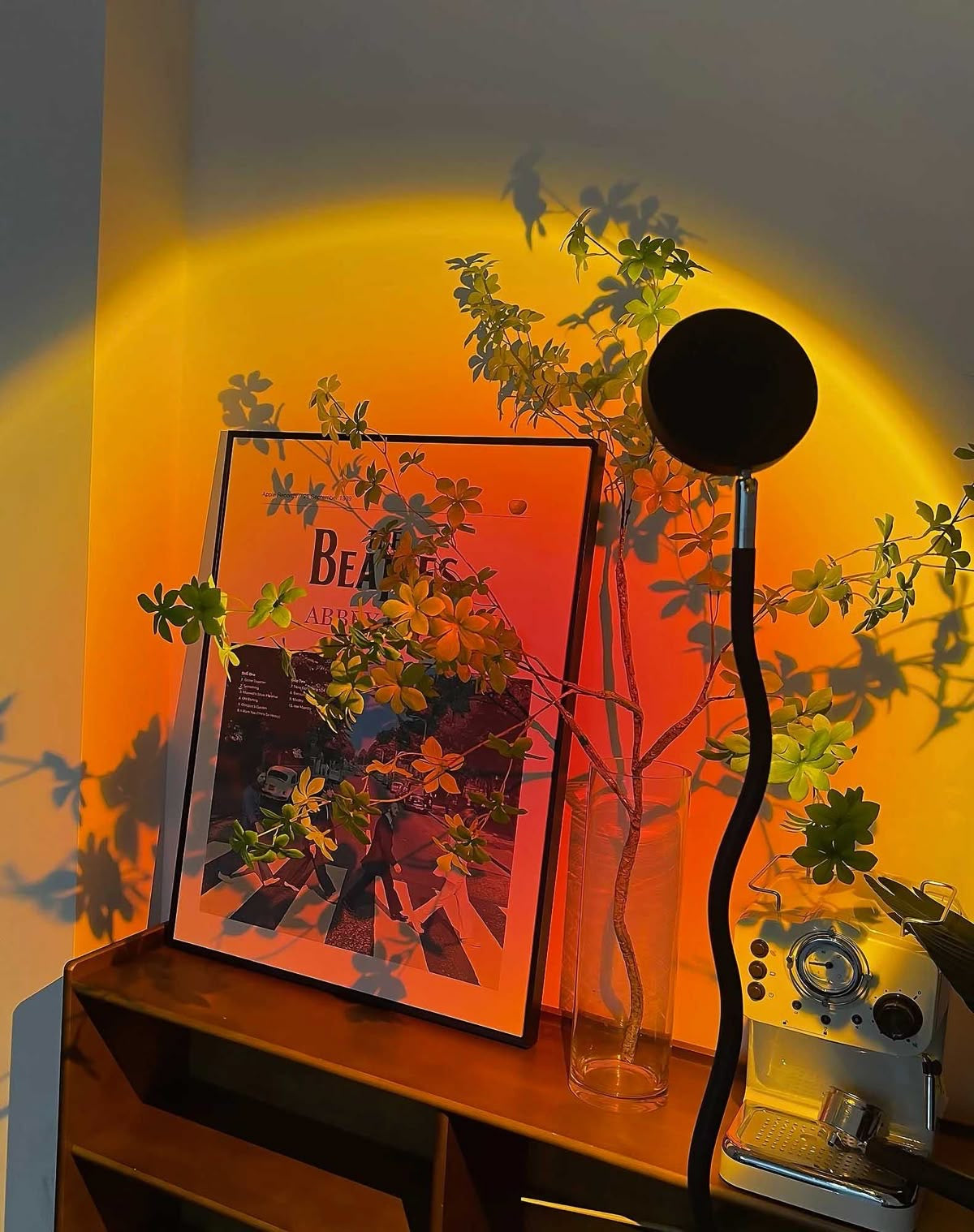 Aurora Sunset Projector – 180° Adjustable Halo Lamp with 16 Ambient Colors